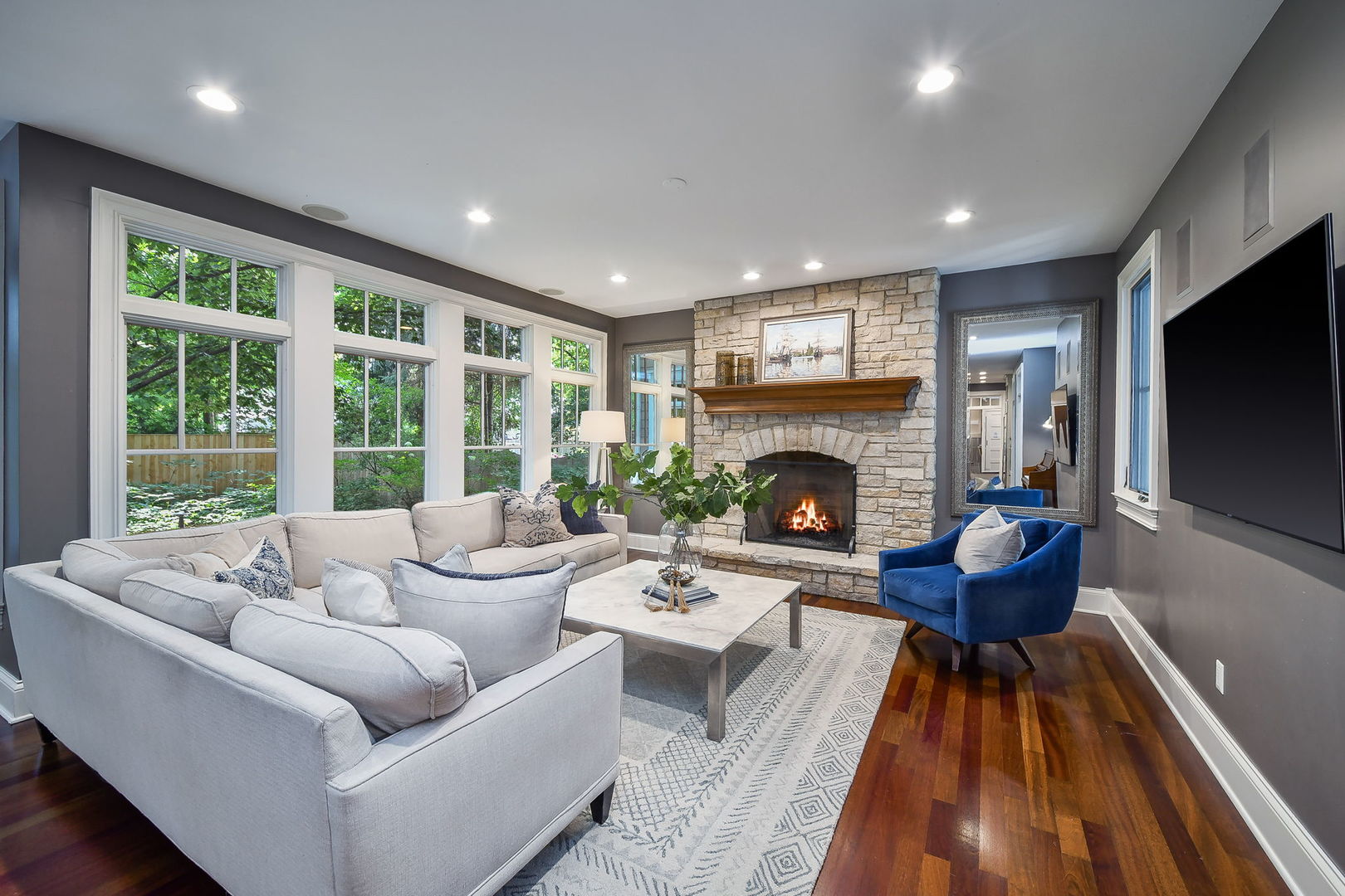803 Dow Avenue, Geneva, IL 60134