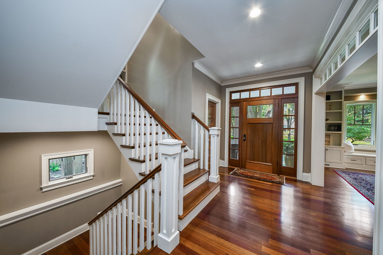 803 Dow Avenue, Geneva, IL 60134