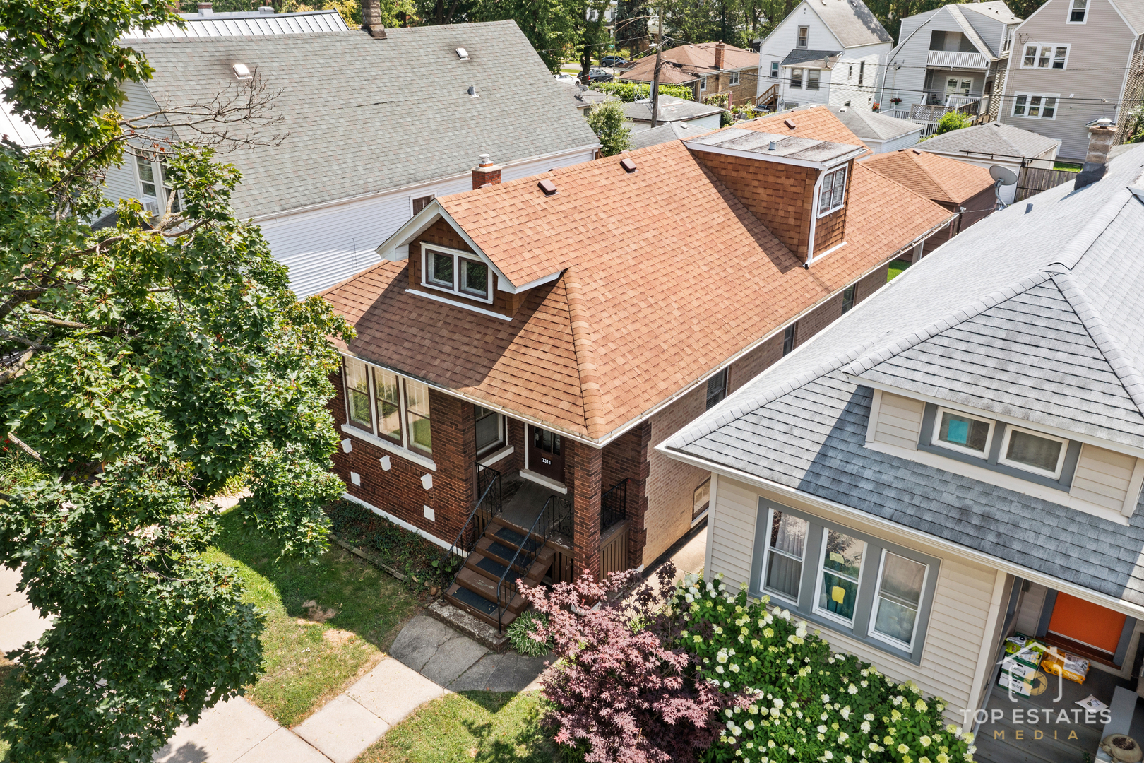 3311 W Hutchinson Street, Chicago, IL 60618