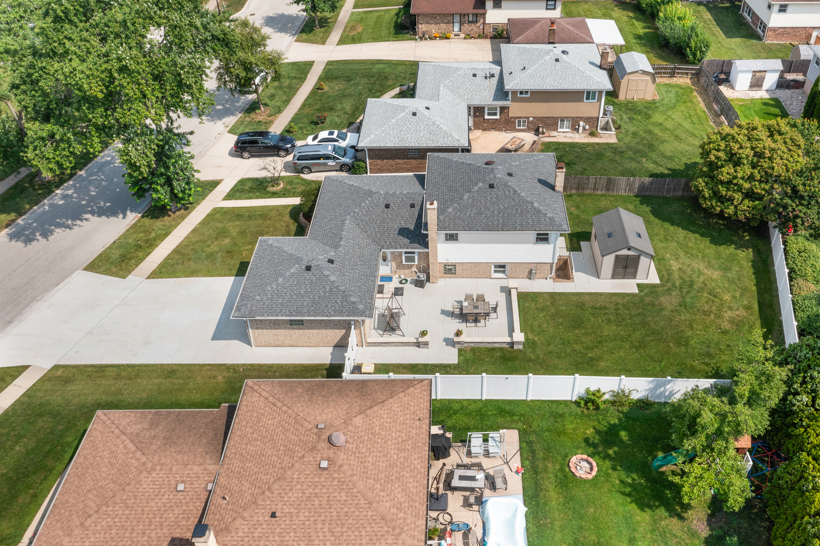 865 Love Street, Elk Grove Village, IL 60007
