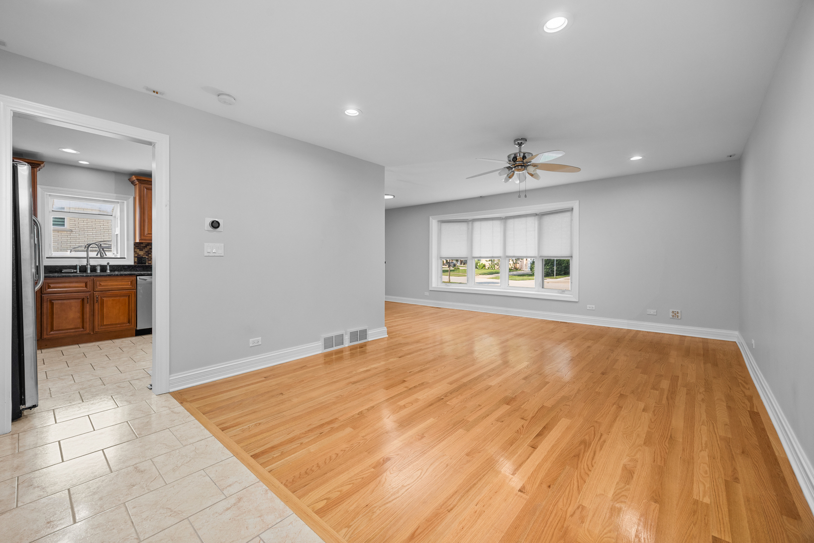 865 Love Street, Elk Grove Village, IL 60007