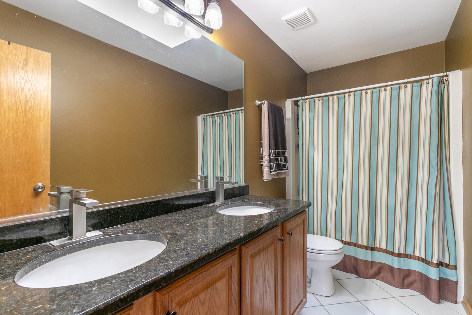 17116 Dooneen Avenue, Tinley Park, IL 60477