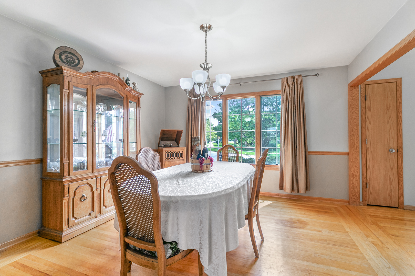 17116 Dooneen Avenue, Tinley Park, IL 60477