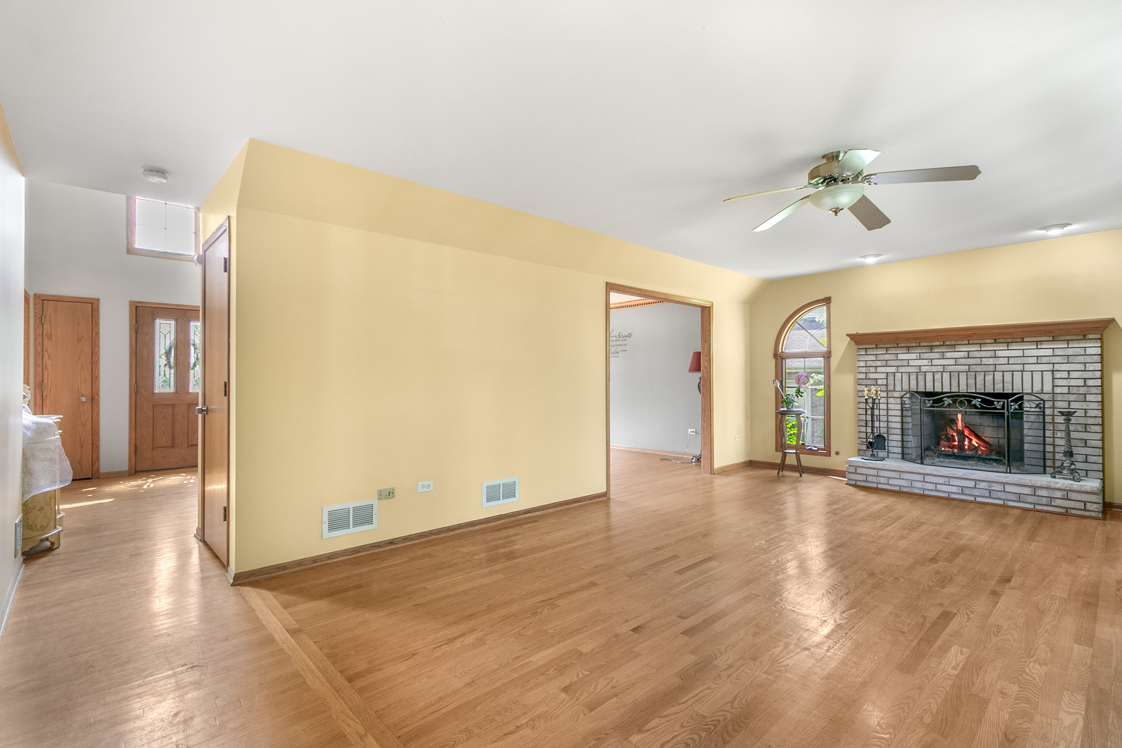 17116 Dooneen Avenue, Tinley Park, IL 60477