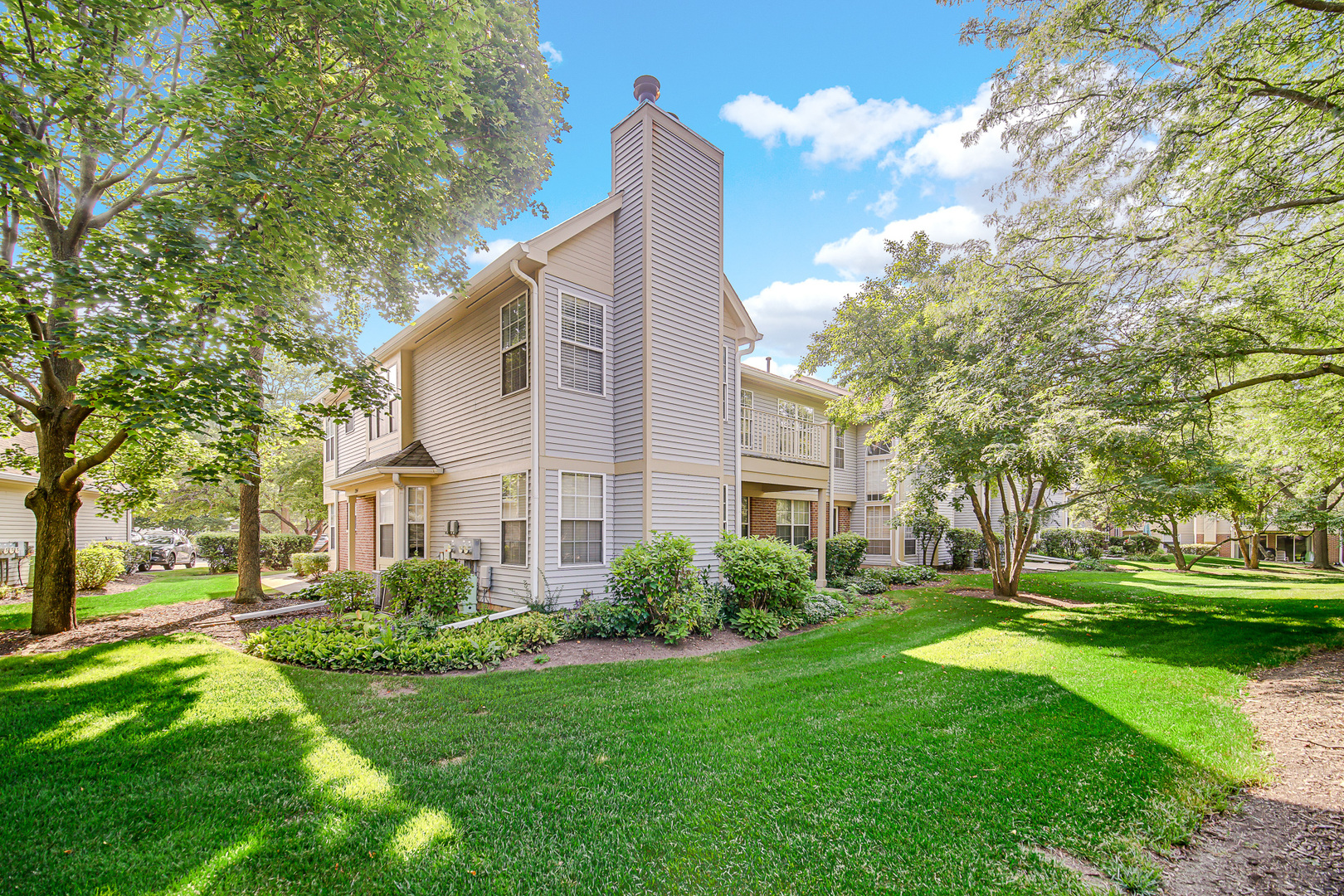 206 Glasgow Lane #B206, Schaumburg, IL 60194