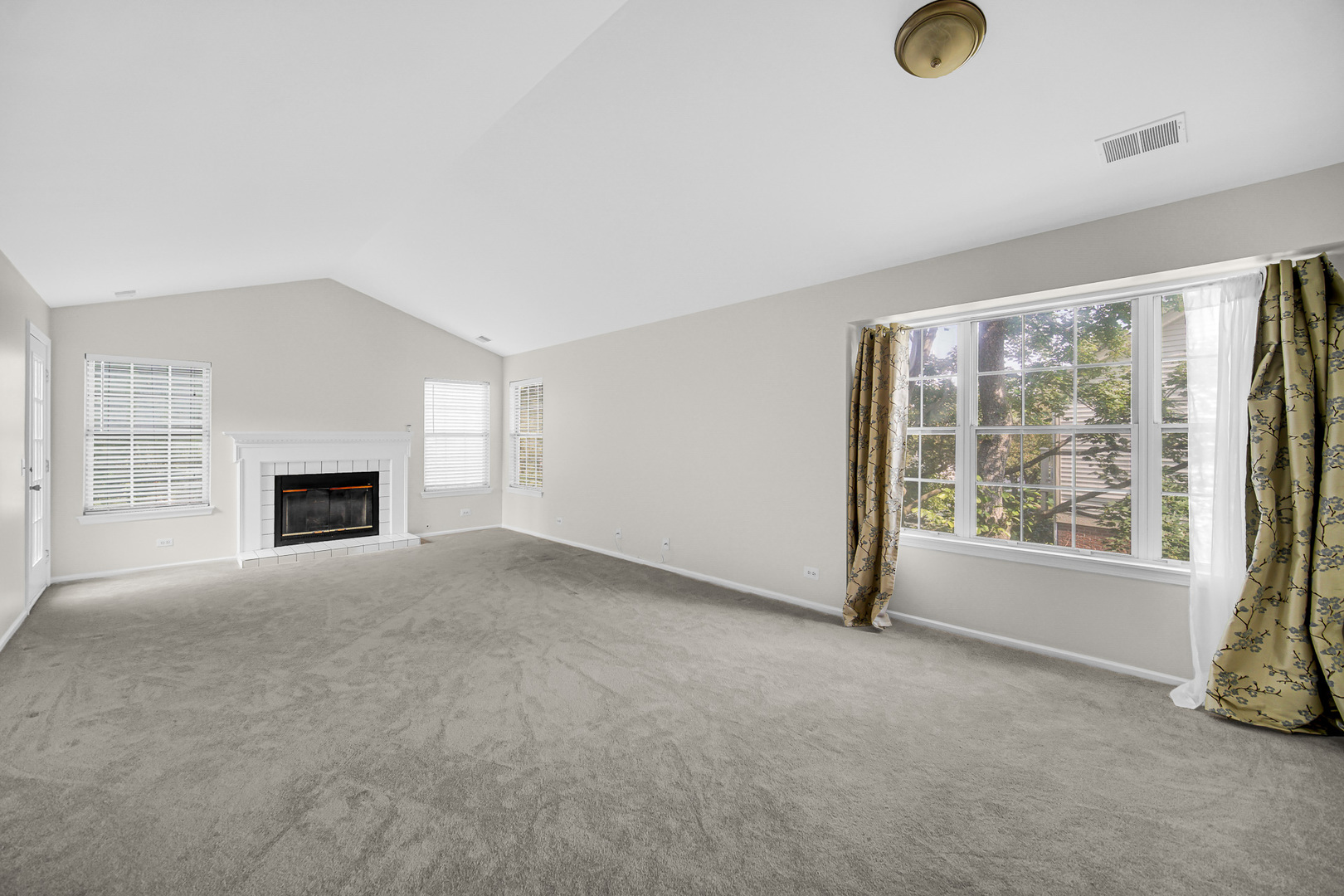206 Glasgow Lane #B206, Schaumburg, IL 60194