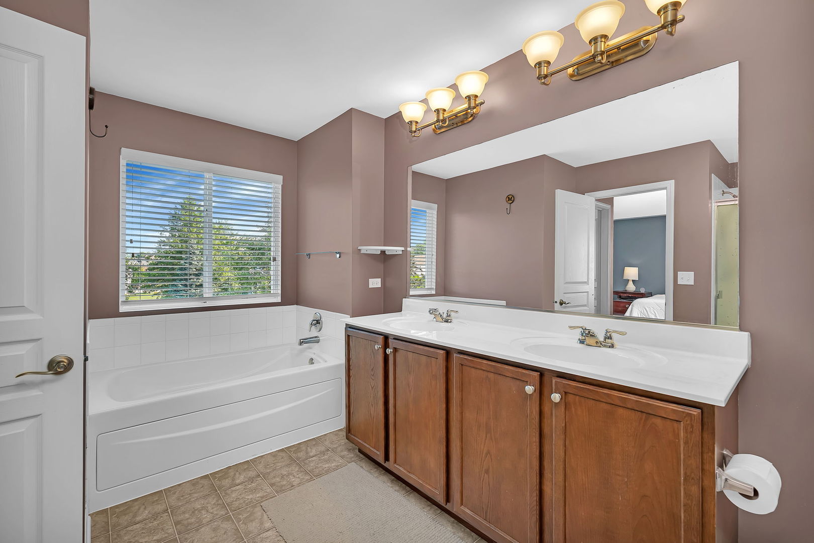 2407 Rockwood Drive, Joliet, IL 60432