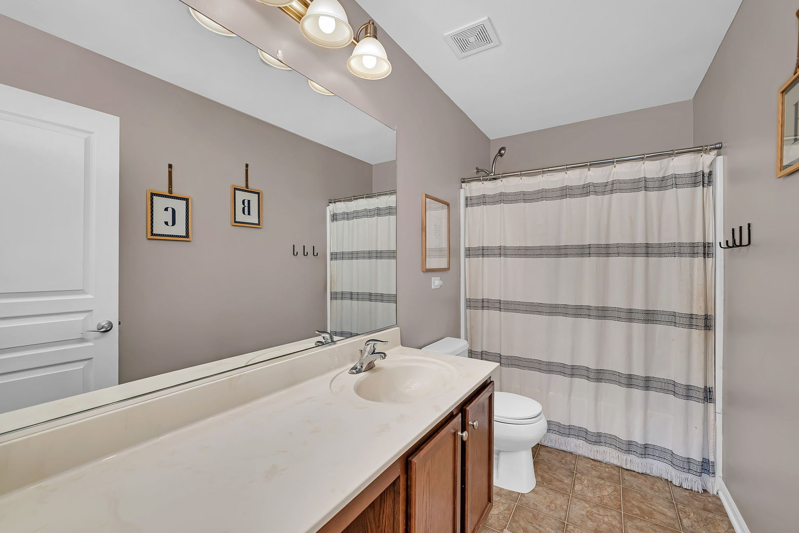 2407 Rockwood Drive, Joliet, IL 60432