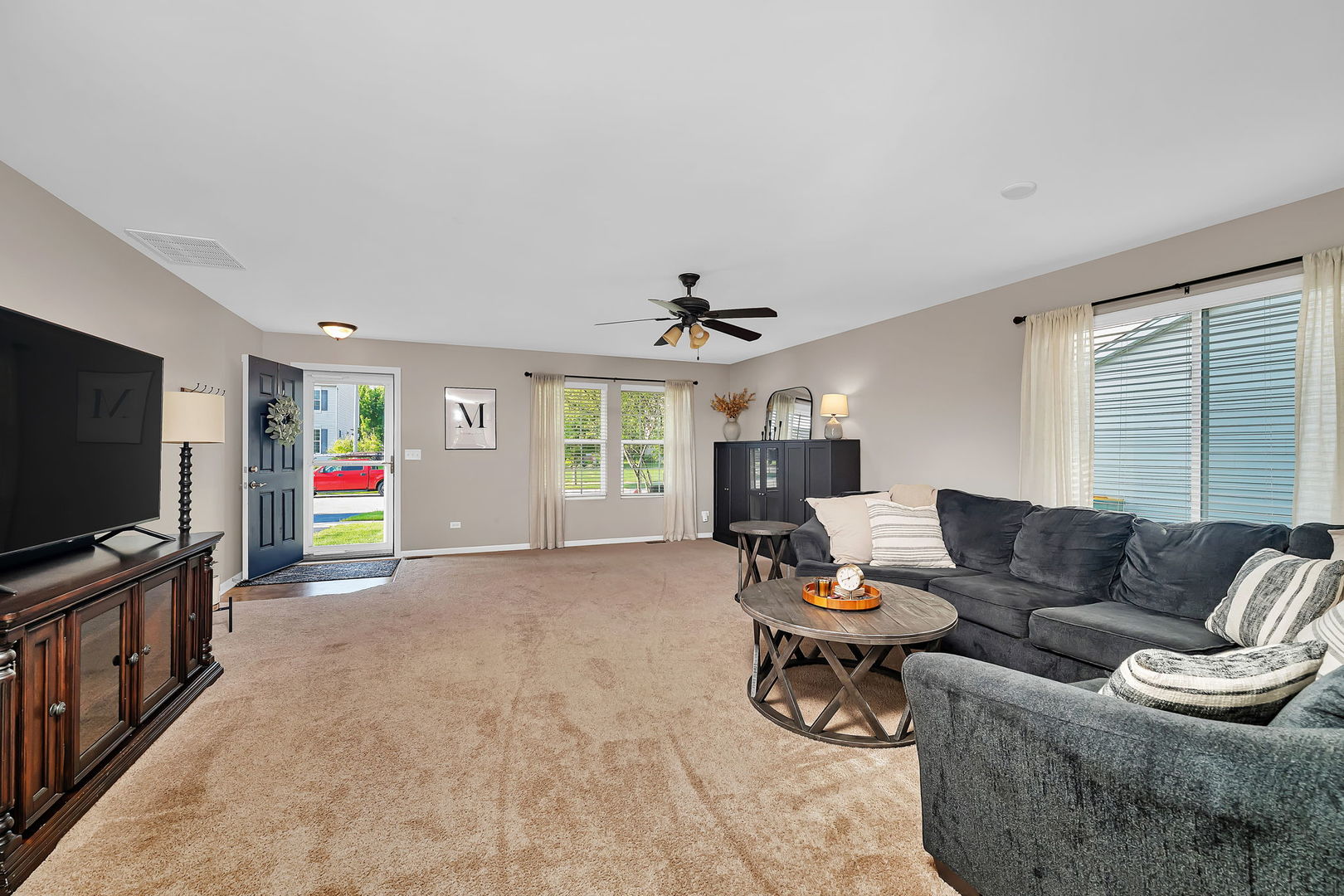 2407 Rockwood Drive, Joliet, IL 60432