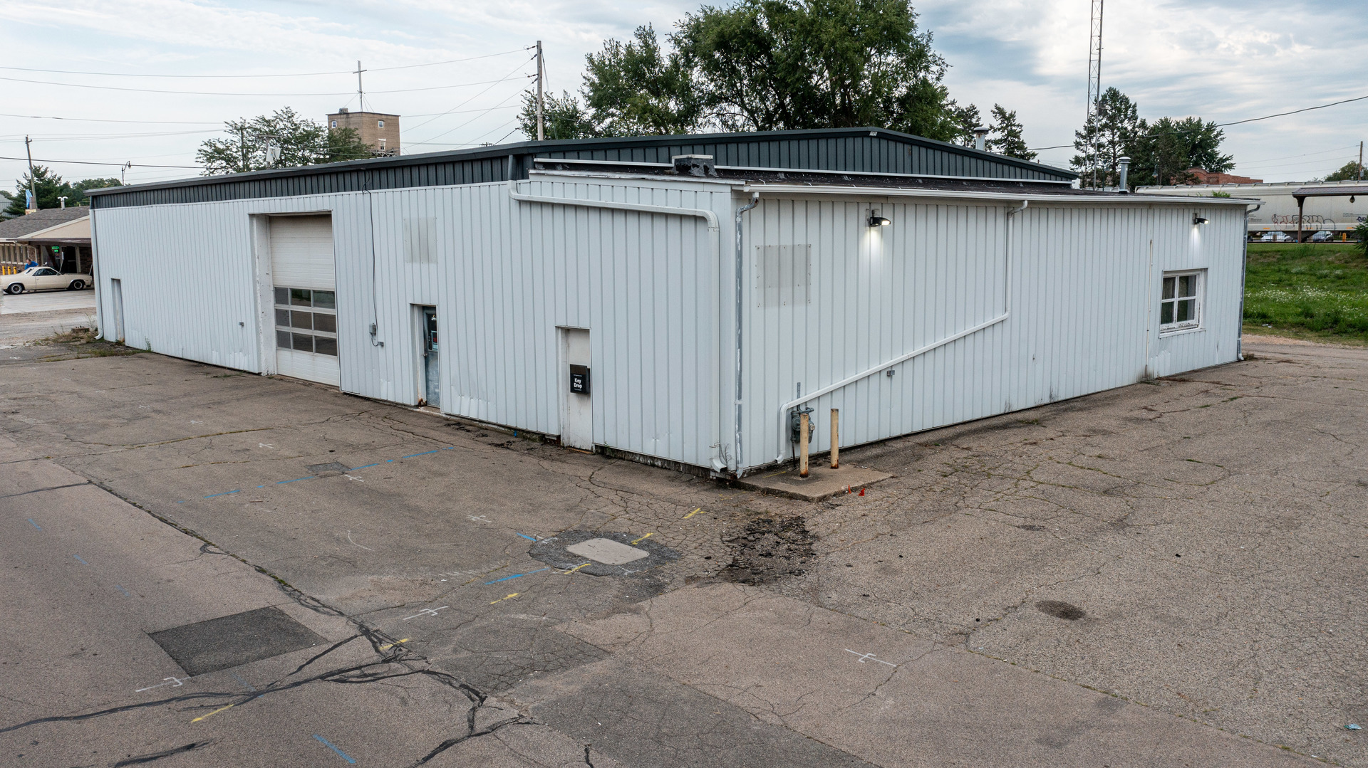 100 W Railroad Avenue, Princeton, IL 61356