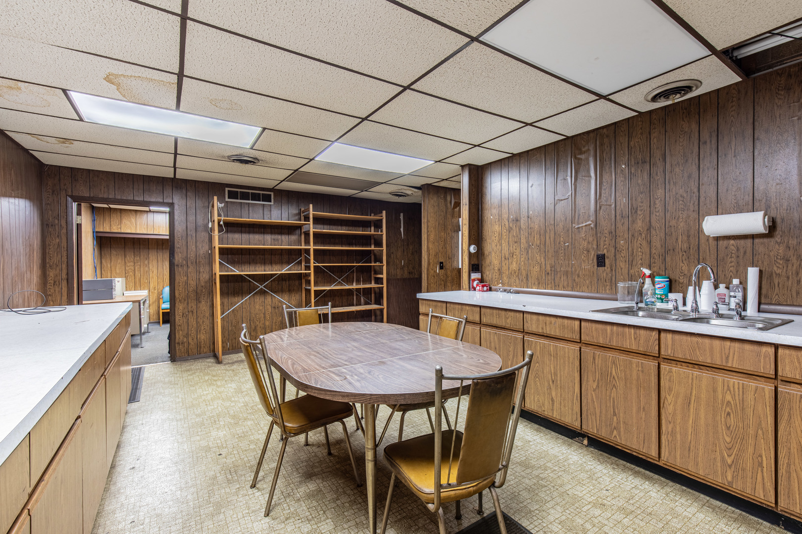 100 W Railroad Avenue, Princeton, IL 61356