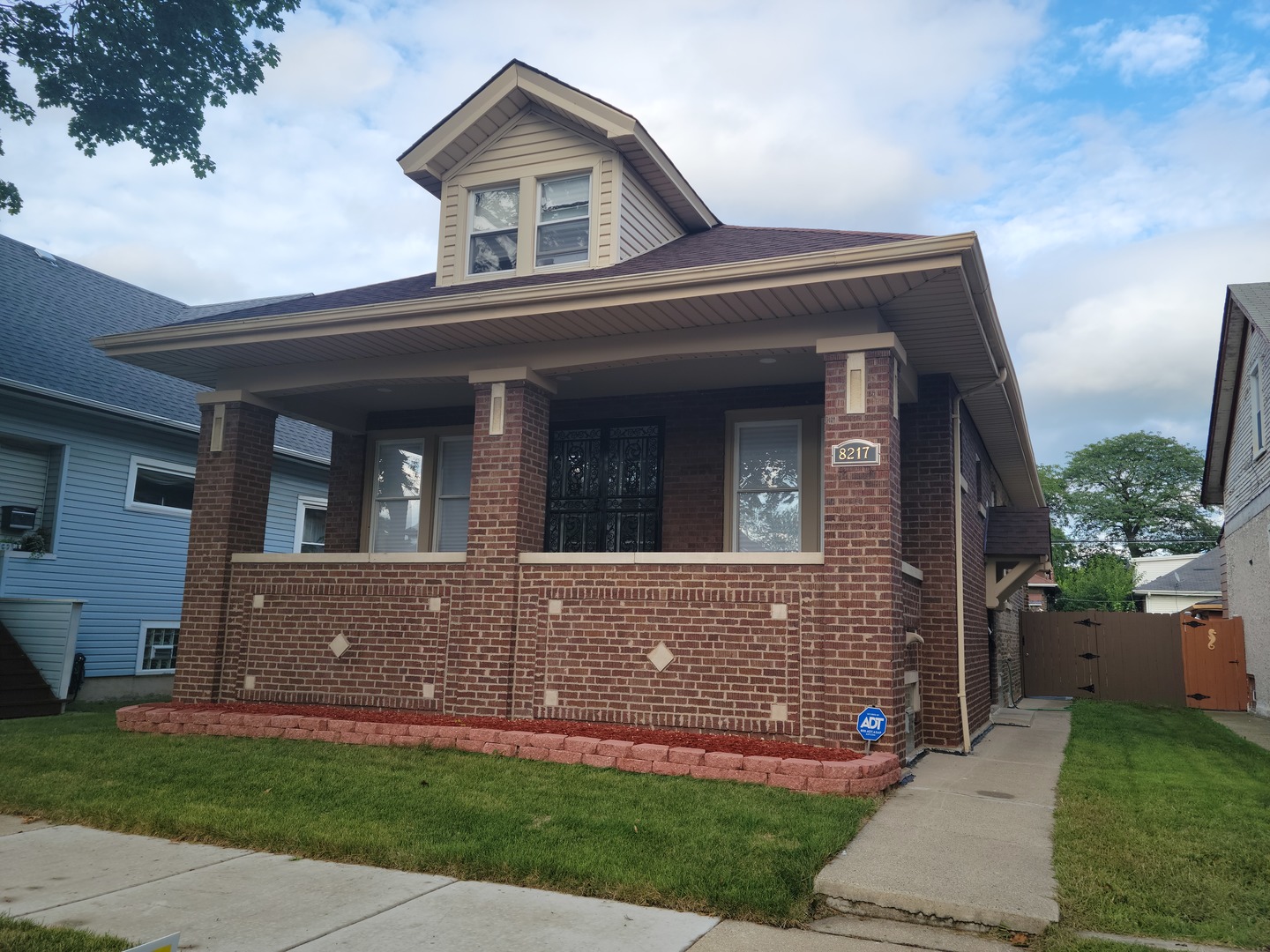 8217 S Dante Avenue, Chicago, IL 60619