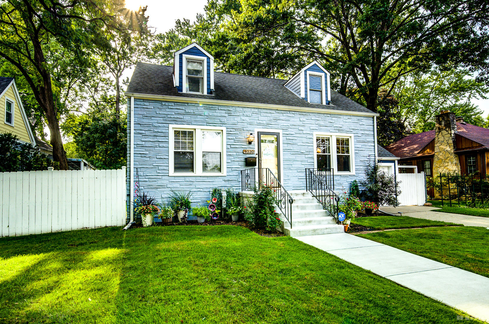 9330 S 50th Avenue, Oak Lawn, IL 60453
