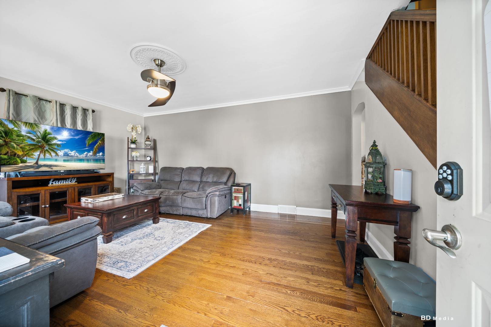 9330 S 50th Avenue, Oak Lawn, IL 60453