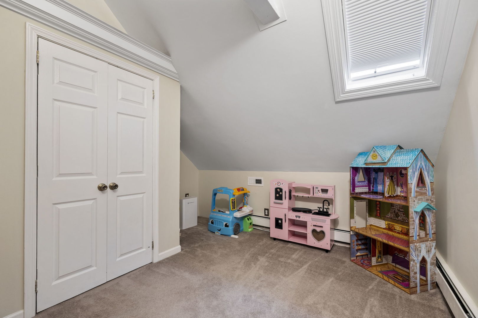 438 S Wright Street, Naperville, IL 60540