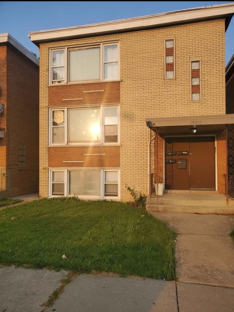 12537 S Marshfield Avenue #1, Calumet Park, IL 60827