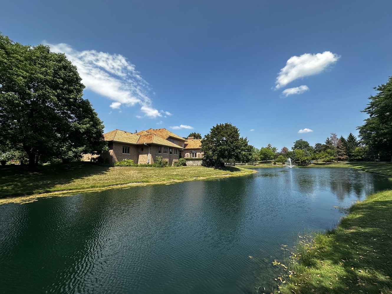 1115 Bridgeview Lane, Lake Forest, IL 60045