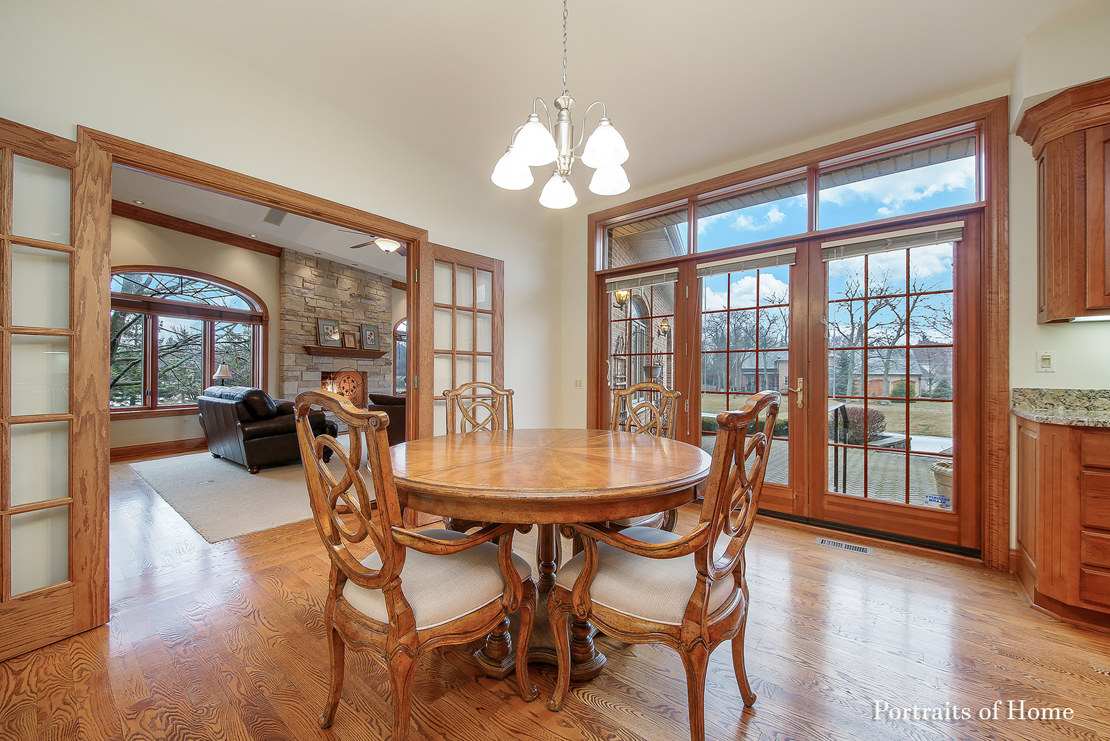 1115 Bridgeview Lane, Lake Forest, IL 60045