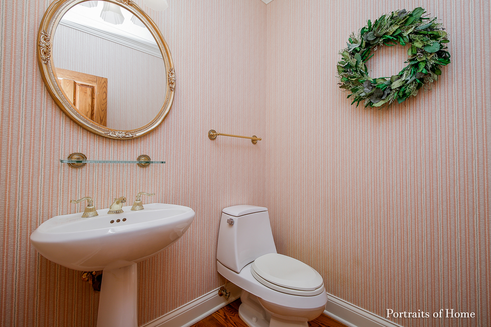 1115 Bridgeview Lane, Lake Forest, IL 60045