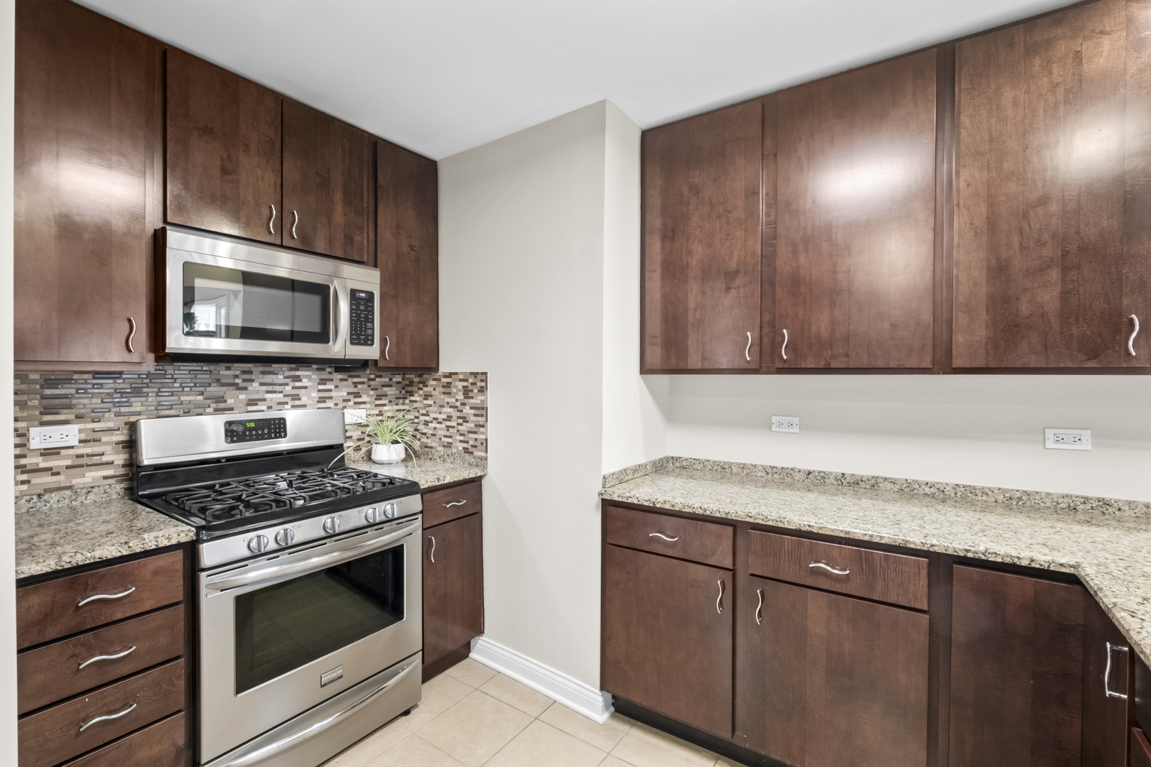 3952 Oak Avenue, Northbrook, IL 60062