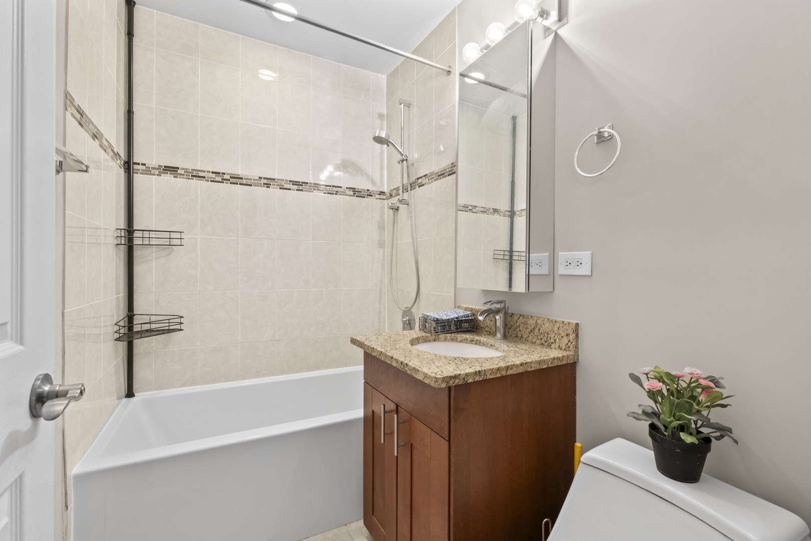 3952 Oak Avenue, Northbrook, IL 60062