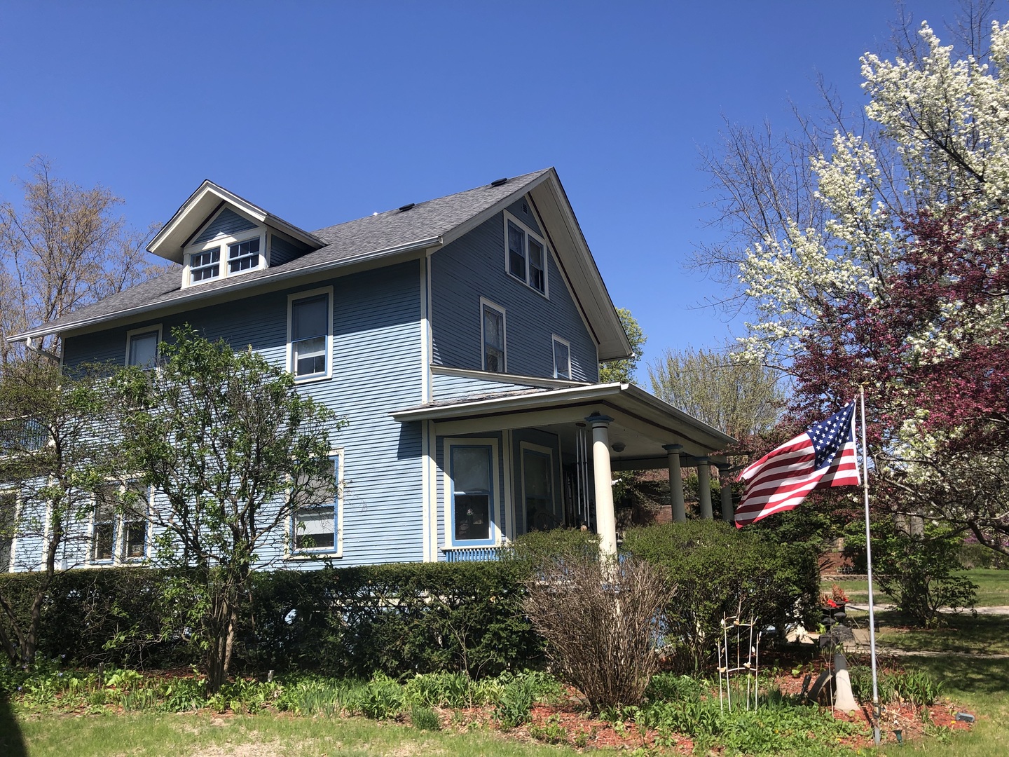 1734 Camp Avenue, Rockford, IL 61103