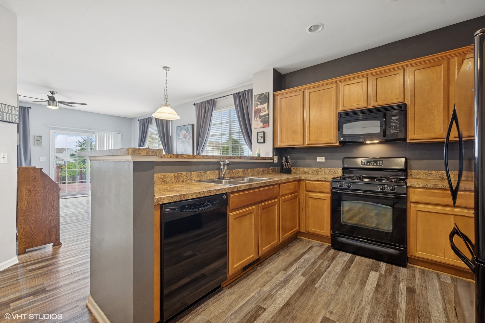 844 Daniel Drive, Minooka, IL 60447