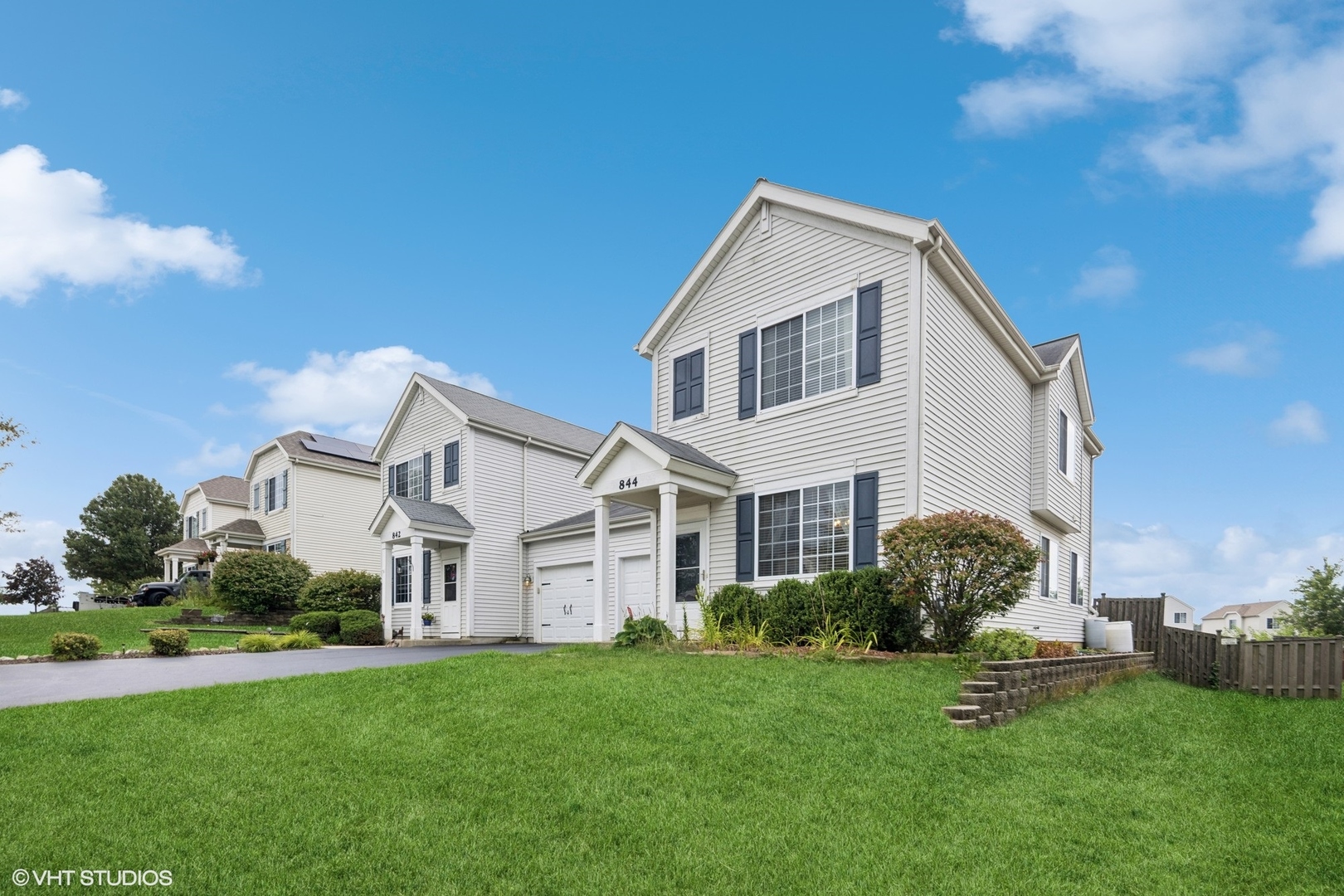 844 Daniel Drive, Minooka, IL 60447