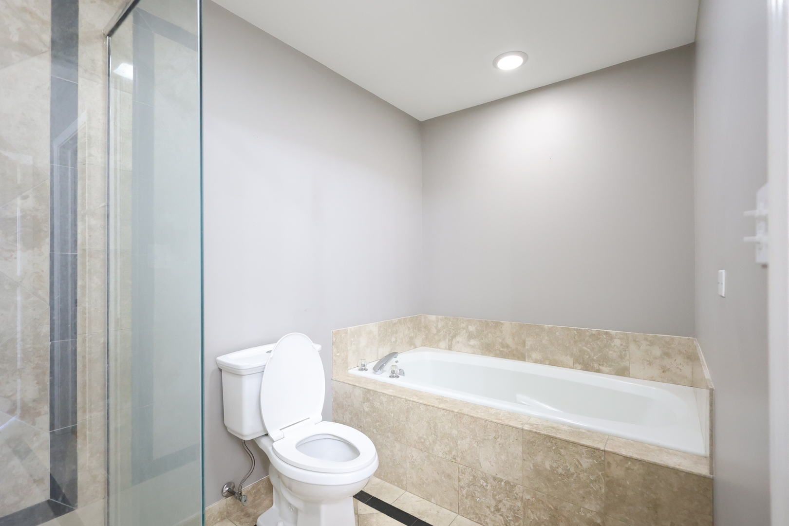 815 S WESTERN Avenue #4, Chicago, IL 60612