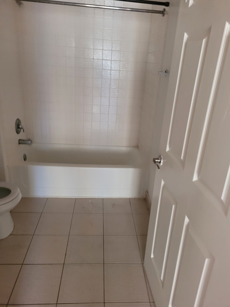 8030 River Walk Drive #2F, Lyons, IL 60534