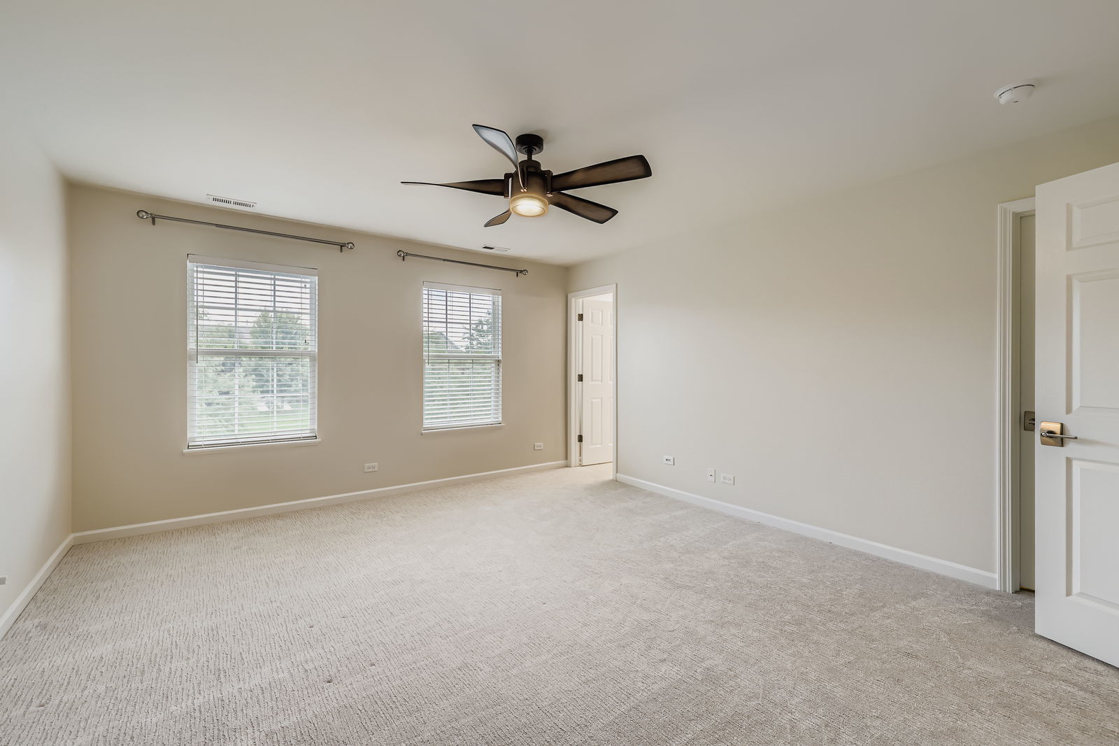 426 Town Center Boulevard, Gilberts, IL 60136