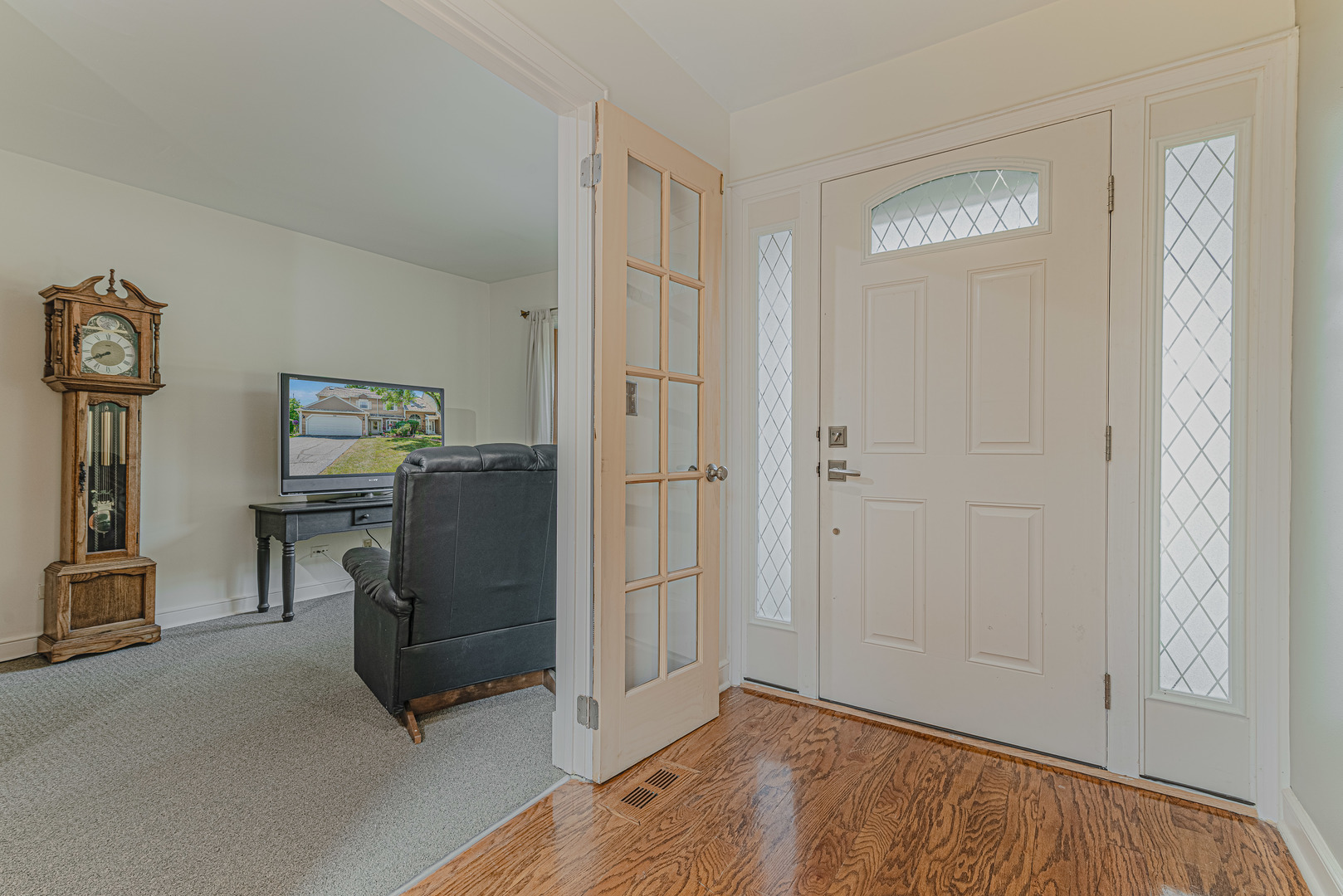 356 Ascot Lane, Streamwood, IL 60107