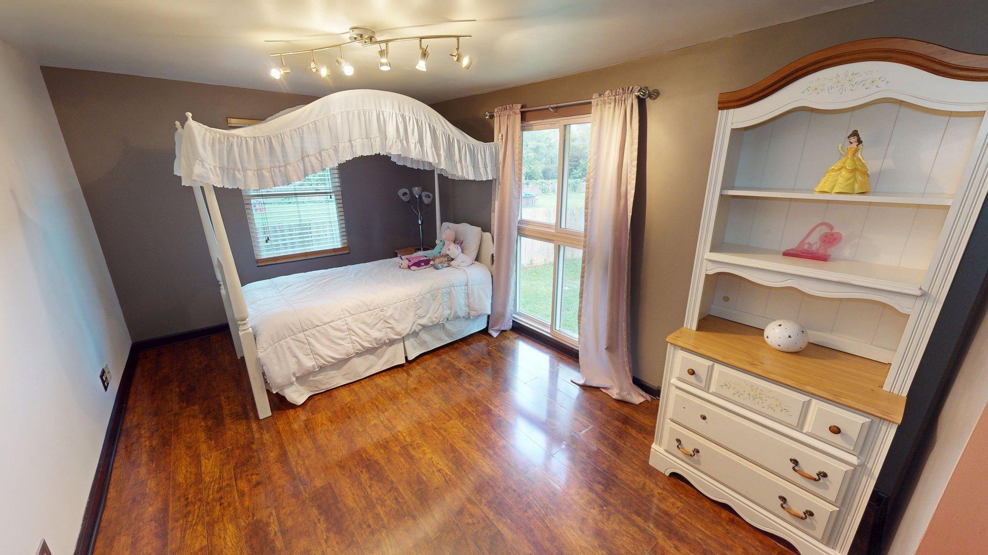 2505 26th Street, Zion, IL 60099