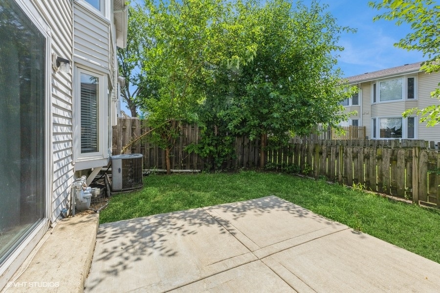 207 Walker Drive, Bolingbrook, IL 60440
