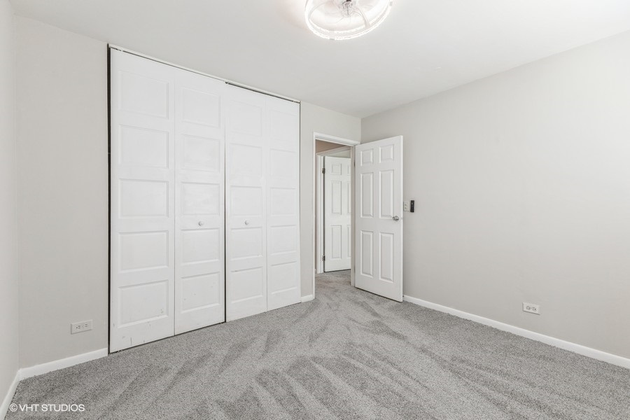 207 Walker Drive, Bolingbrook, IL 60440