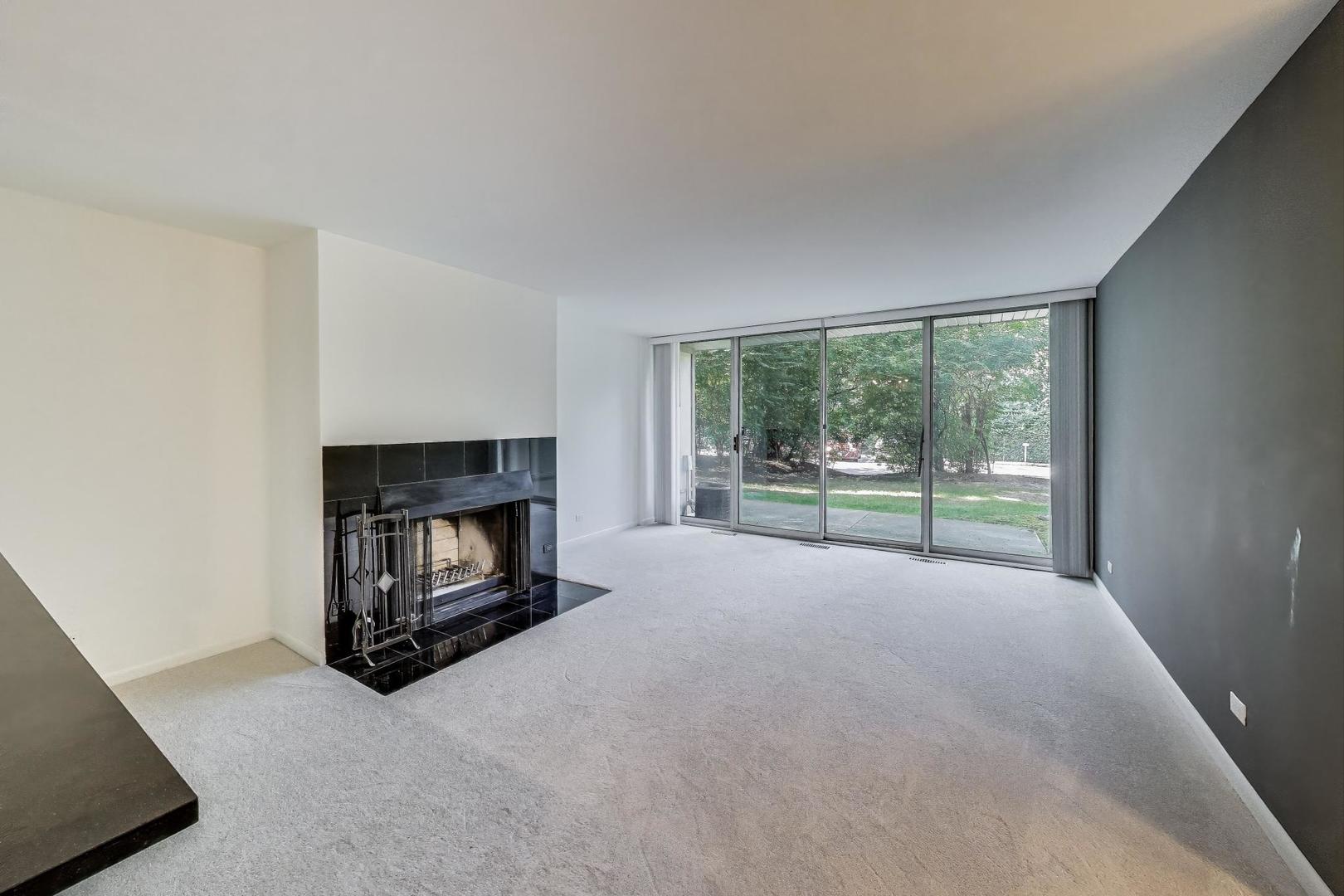 5800 Oakwood Drive #1F, Lisle, IL 60532