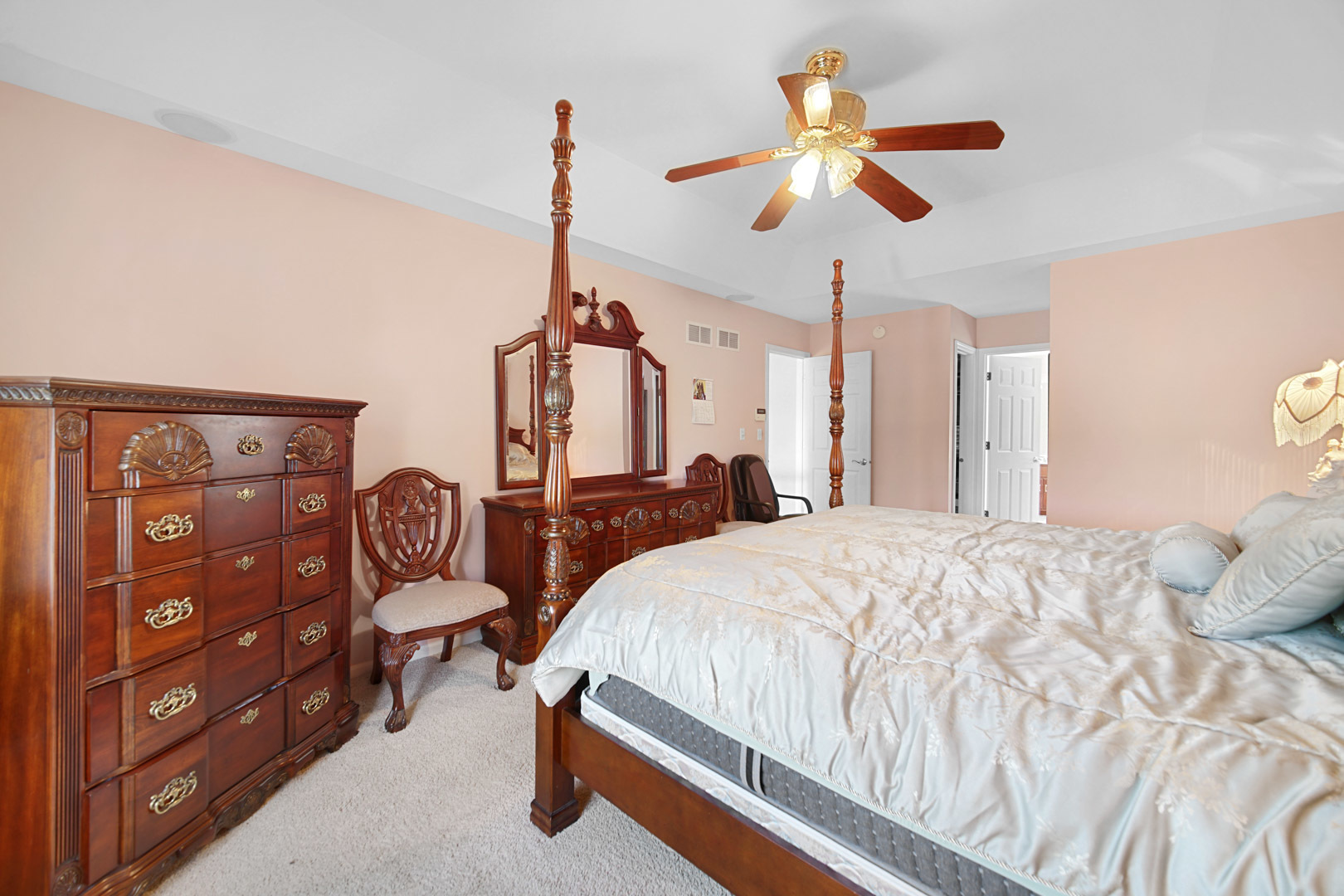 660 Dewig Court, North Aurora, IL 60542