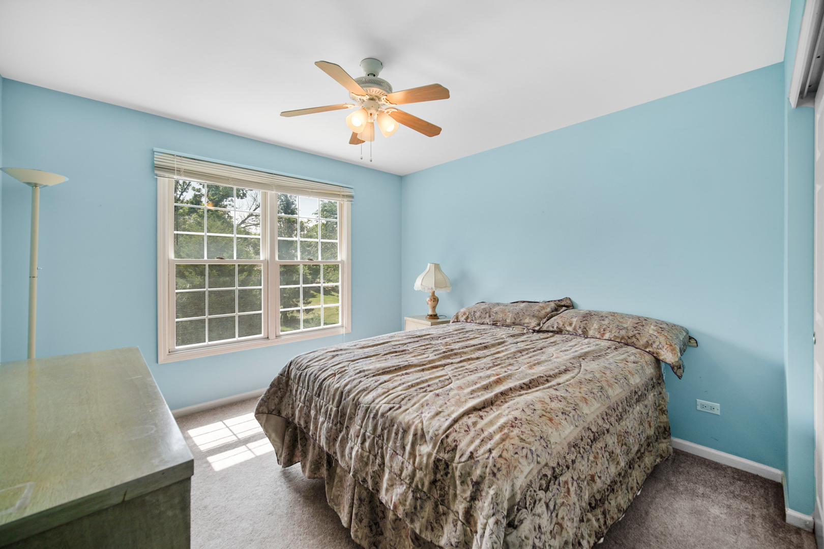 660 Dewig Court, North Aurora, IL 60542