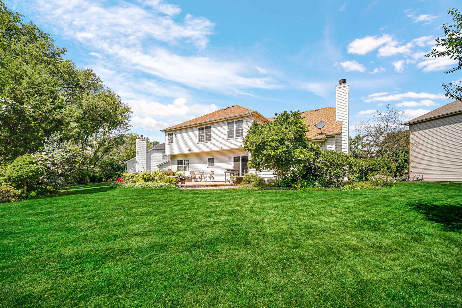 660 Dewig Court, North Aurora, IL 60542