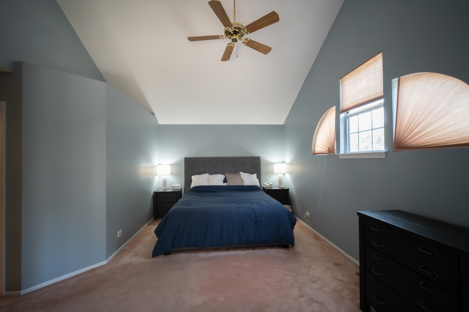 4423 Edinburg Lane, Hanover Park, IL 60133