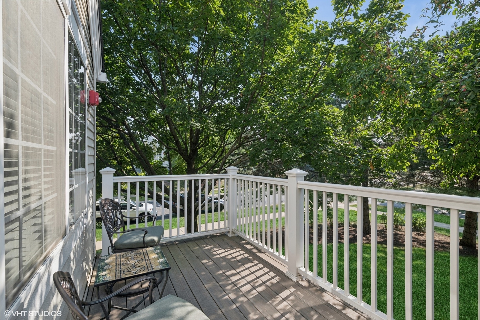 10 Cherbourg Court, Wheeling, IL 60090