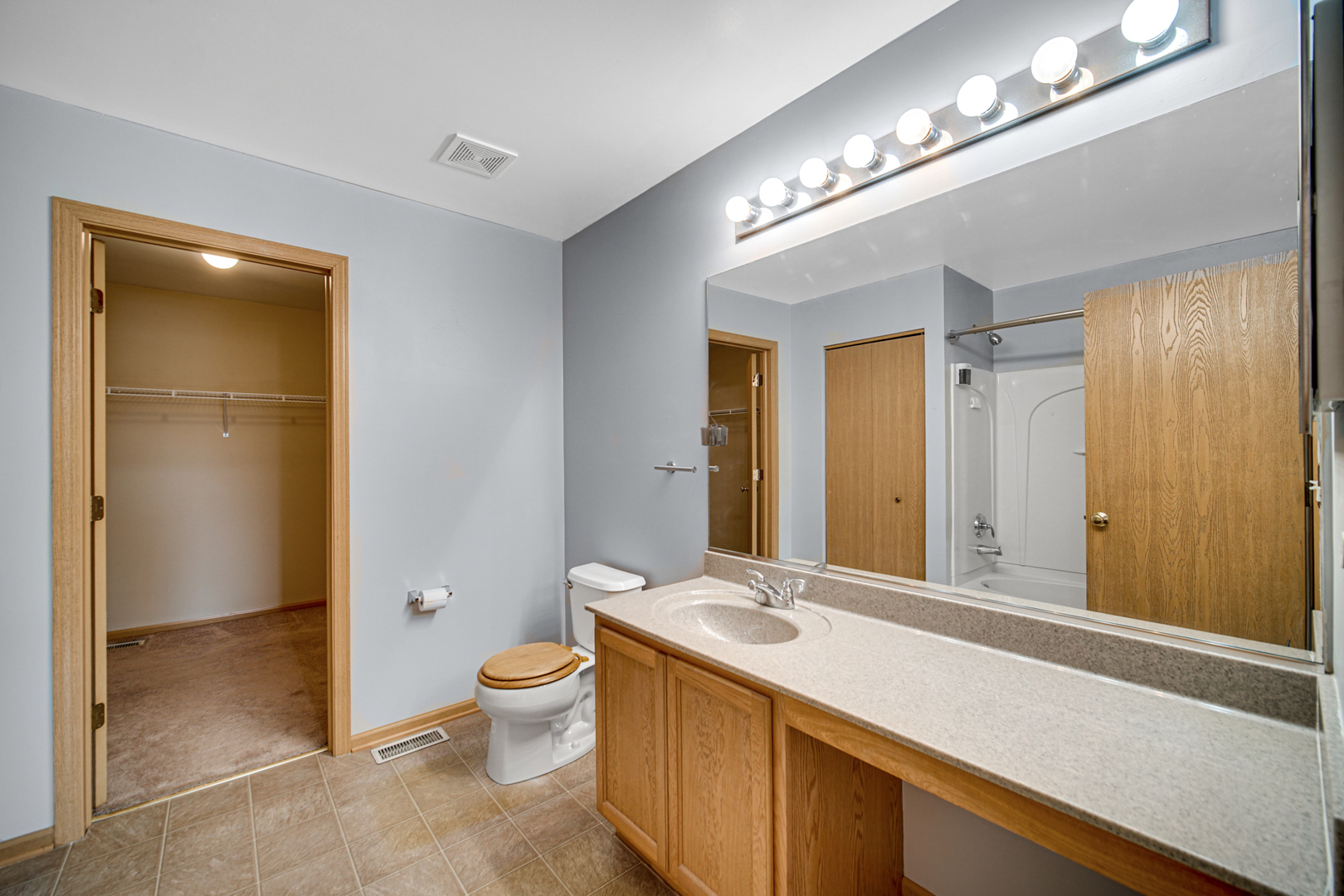 352 Westport Drive, Pingree Grove, IL 60140
