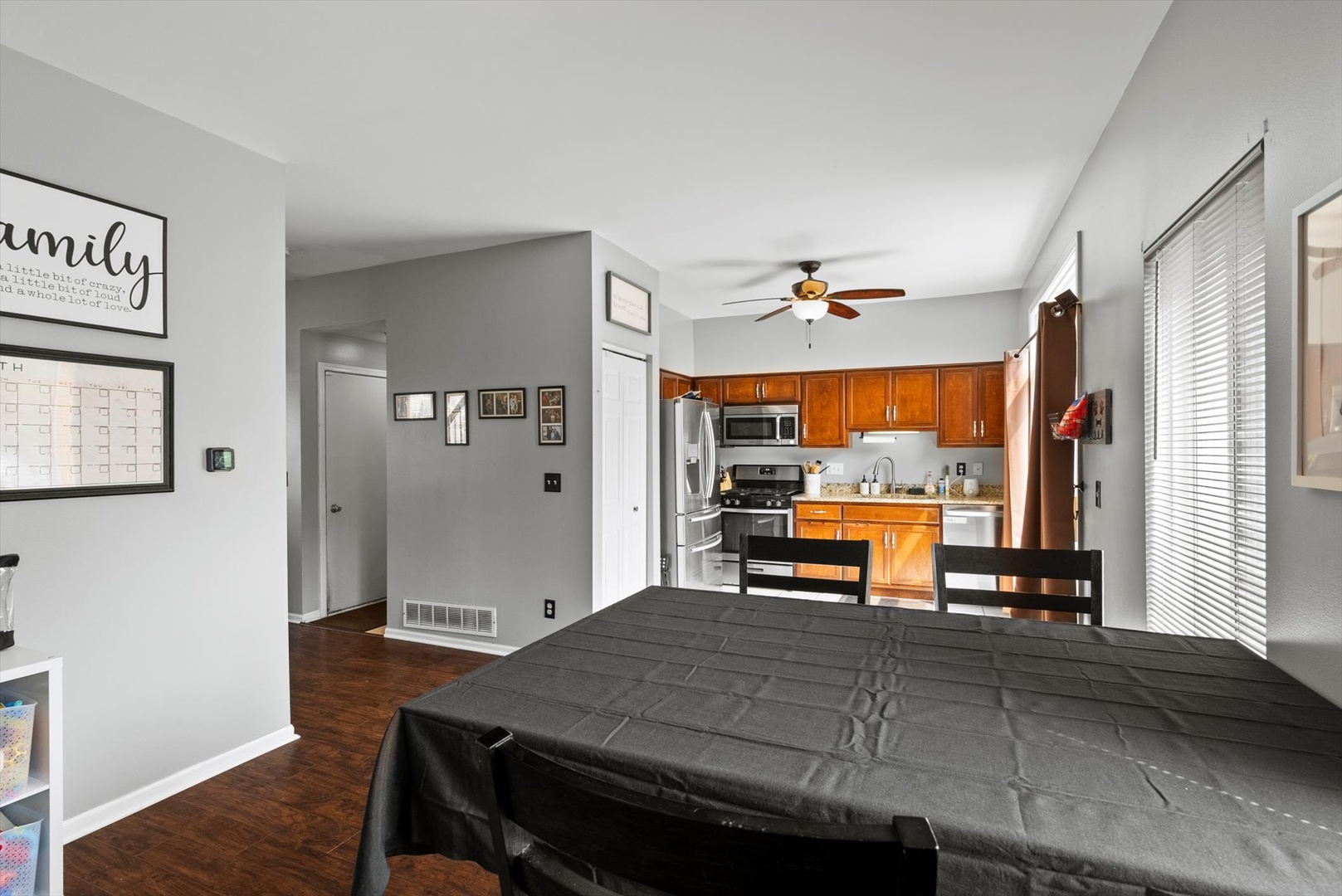 713 Bayles Drive, Romeoville, IL 60446