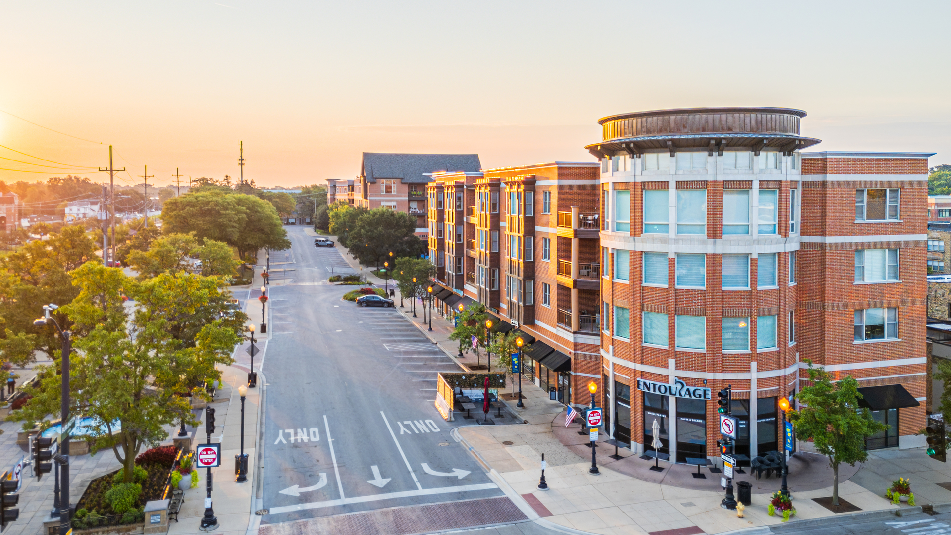 945 Burlington Avenue #203, Downers Grove, IL 60515