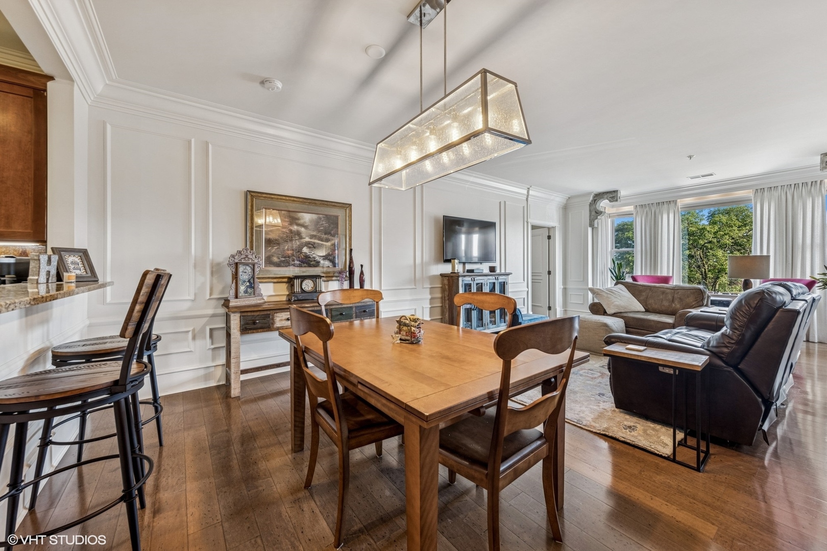 945 Burlington Avenue #203, Downers Grove, IL 60515