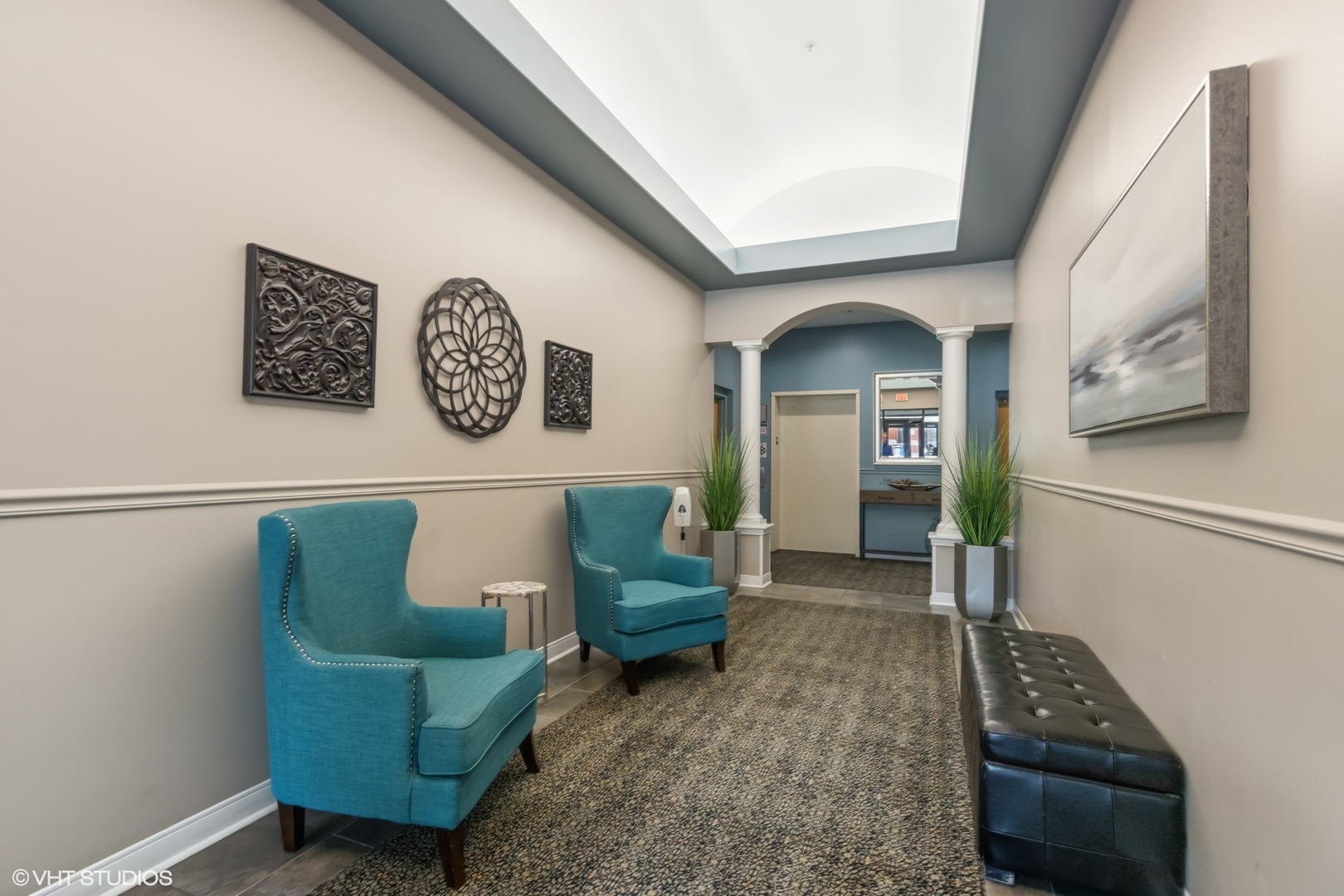 945 Burlington Avenue #203, Downers Grove, IL 60515