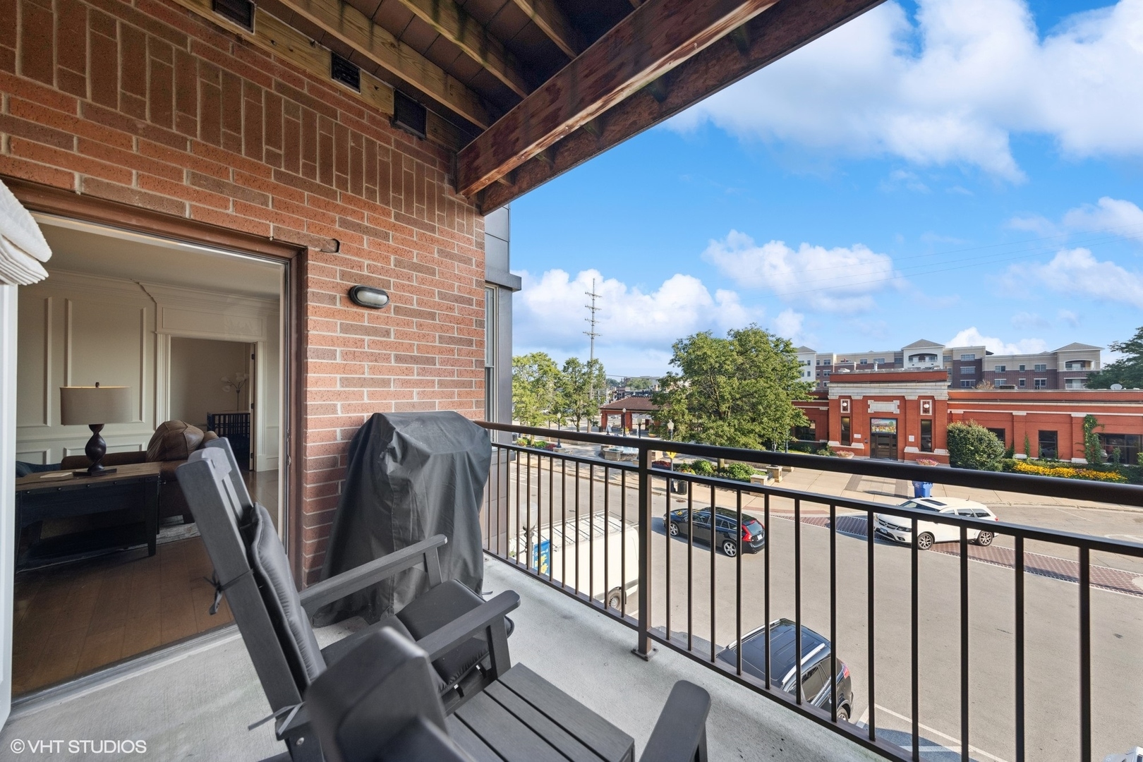 945 Burlington Avenue #203, Downers Grove, IL 60515