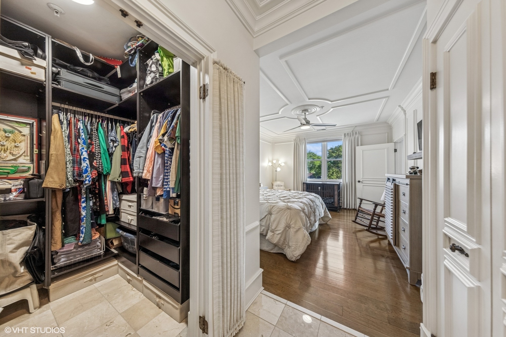945 Burlington Avenue #203, Downers Grove, IL 60515