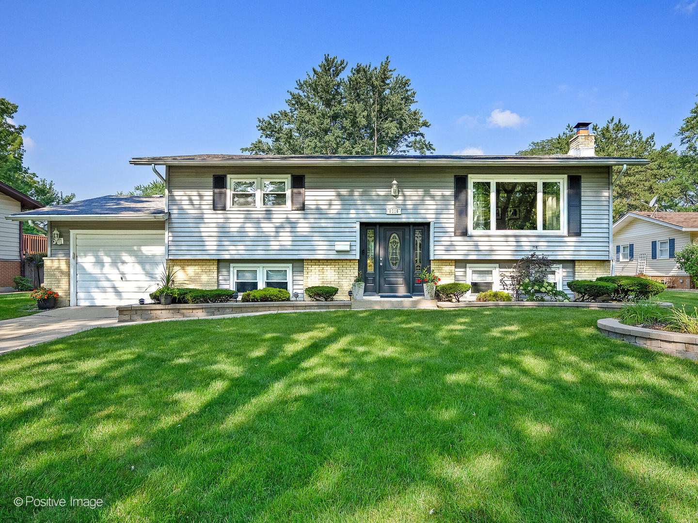 6718 Briargate Drive, Downers Grove, IL 60516