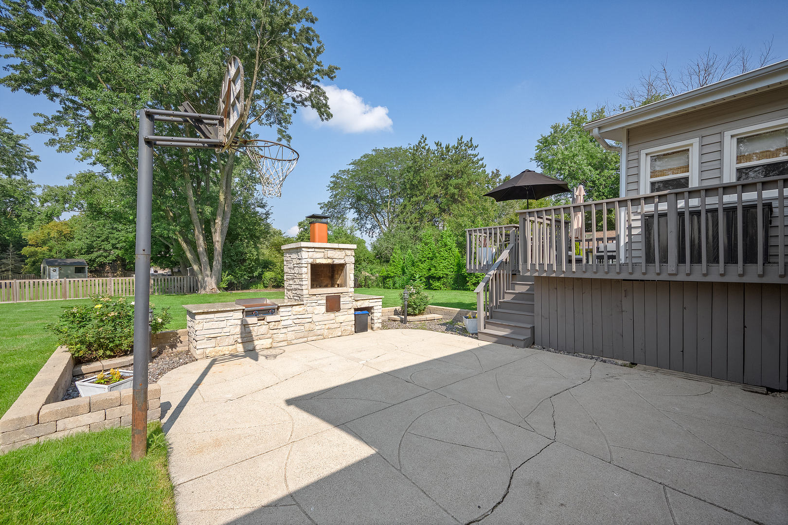 6718 Briargate Drive, Downers Grove, IL 60516
